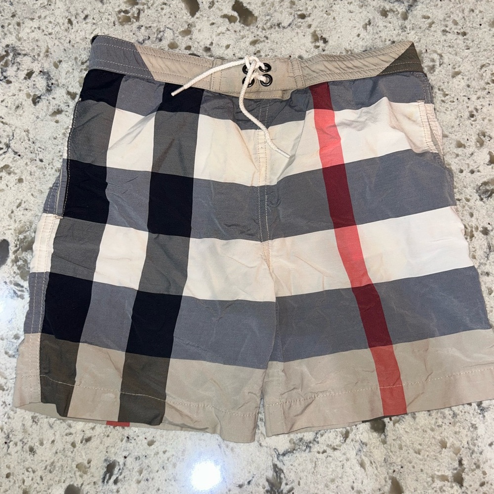 Burberry kids size 6